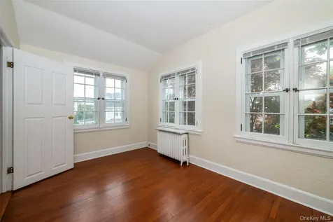82 Clove Road New Rochelle NY 10801