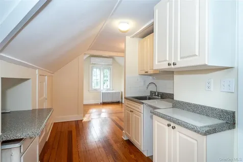 82 Clove Road New Rochelle NY 10801