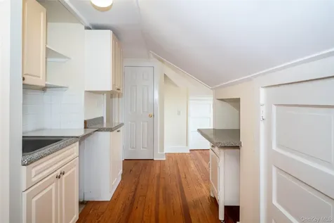 82 Clove Road New Rochelle NY 10801