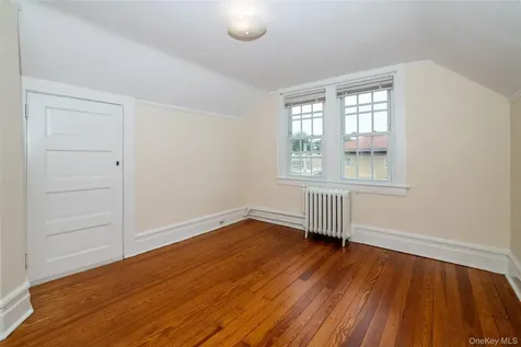 82 Clove Road New Rochelle NY 10801