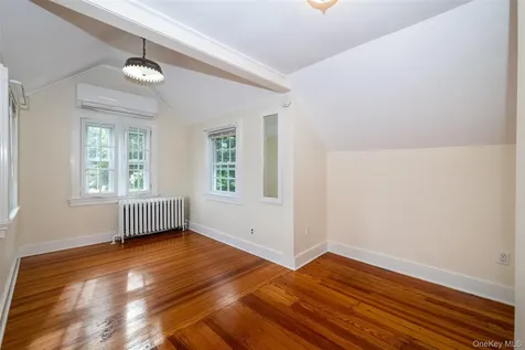 82 Clove Road New Rochelle NY 10801