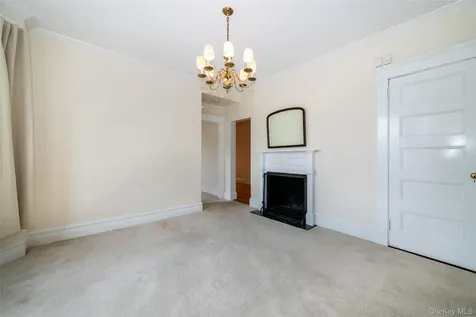 82 Clove Road New Rochelle NY 10801