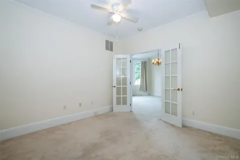 82 Clove Road New Rochelle NY 10801