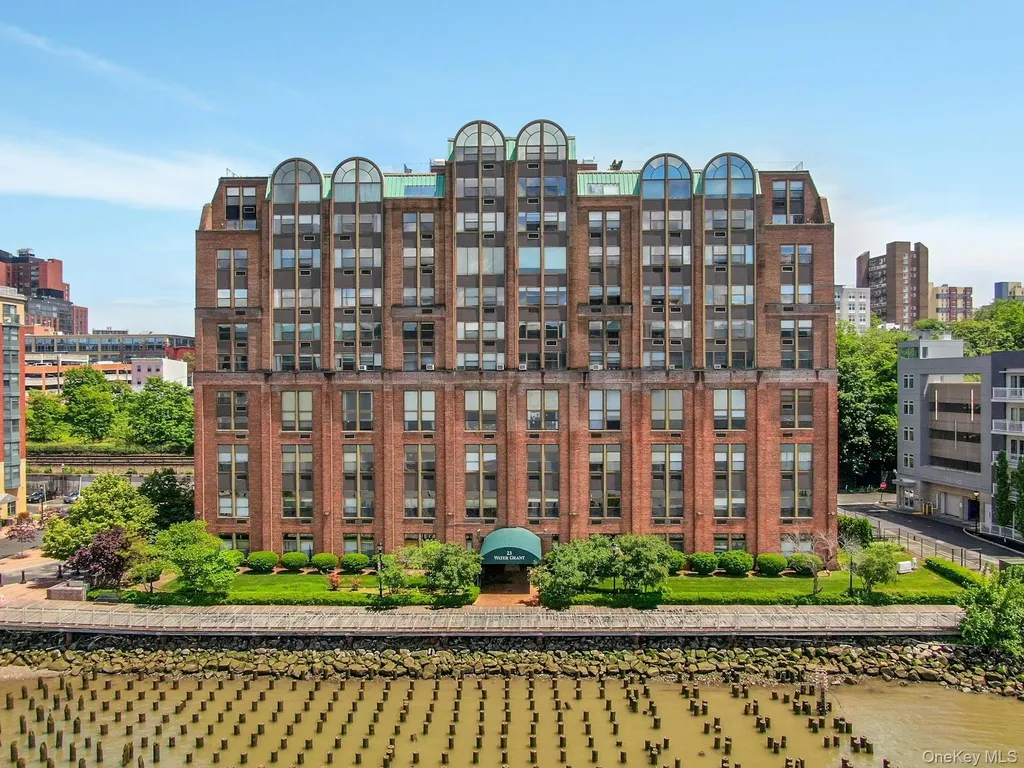 23 Water Grant Street Yonkers NY 10701