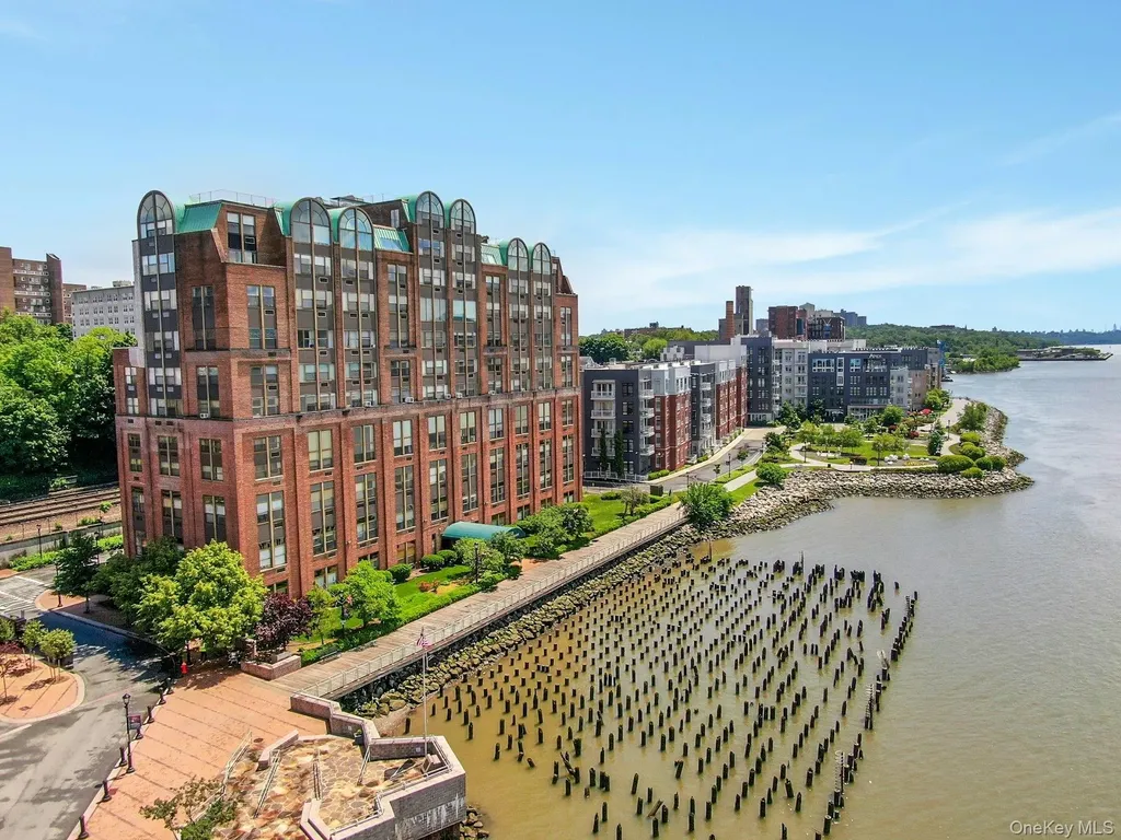 23 Water Grant Street Yonkers NY 10701