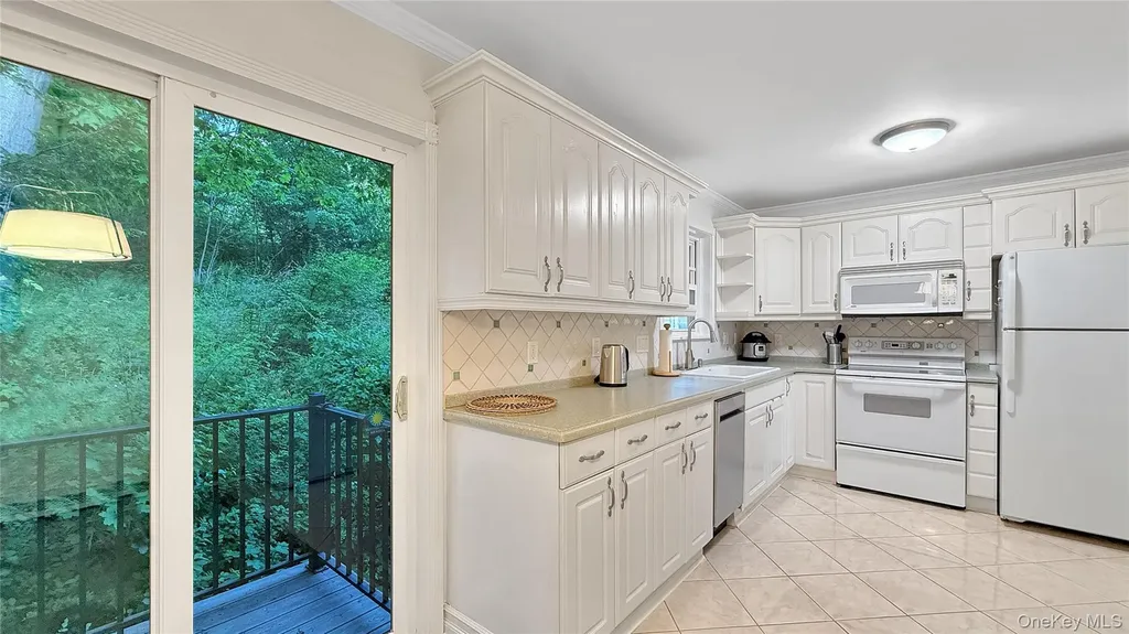 3 Forge Gate Drive Cold Spring NY 10516