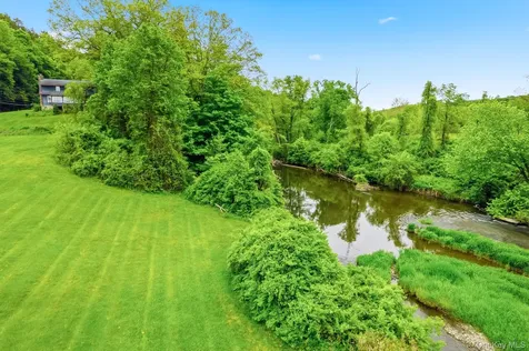 326 Old State Route 22 Dover Plains NY 12522