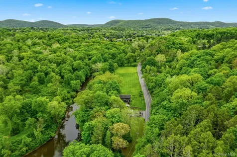 326 Old State Route 22 Dover Plains NY 12522