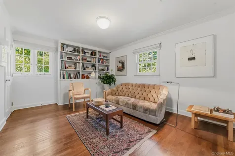 6 Hillair Circle White Plains NY 10605