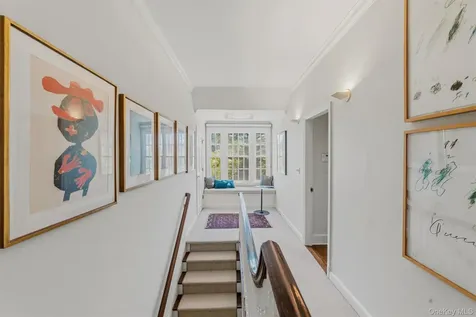 6 Hillair Circle White Plains NY 10605