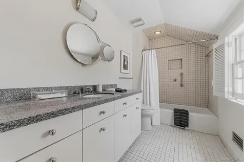 6 Hillair Circle White Plains NY 10605