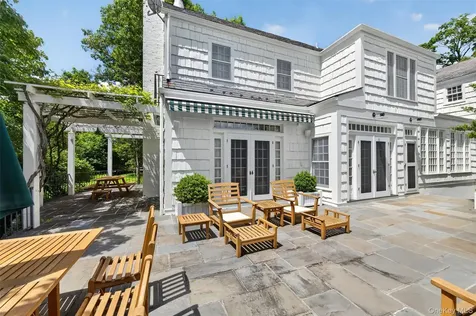 6 Hillair Circle White Plains NY 10605