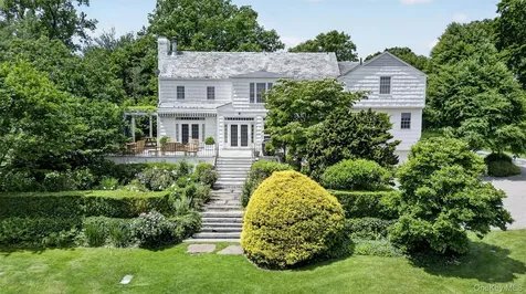 6 Hillair Circle White Plains NY 10605
