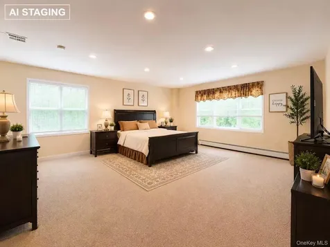21 Redwood Court Glen Cove NY 11542