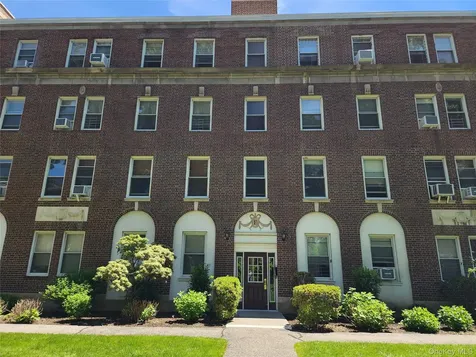 445 Gramatan Avenue Fleetwood NY 10552