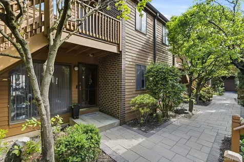 15 Greenridge Avenue White Plains NY 10605
