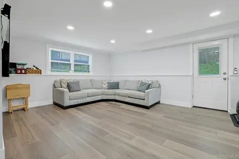 70 Durham Road White Plains NY 10607