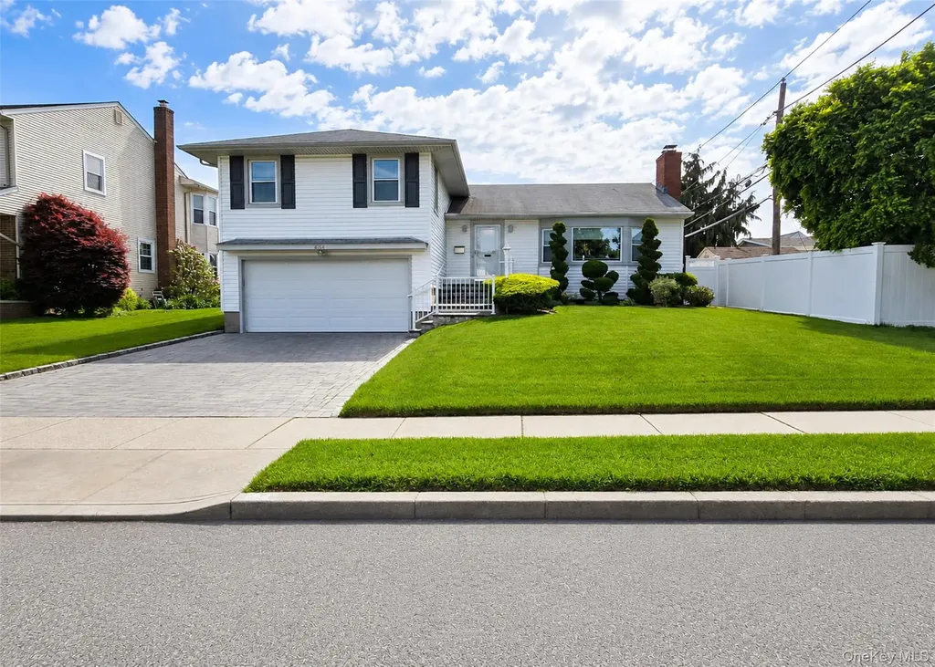 866 Abbott Street East Meadow NY 11554