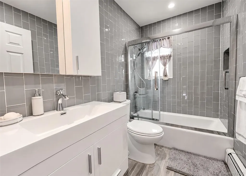 866 Abbott Street East Meadow NY 11554