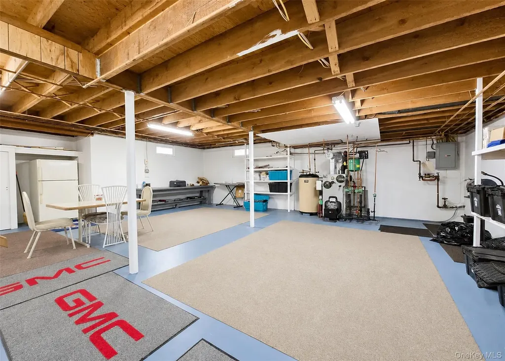 866 Abbott Street East Meadow NY 11554