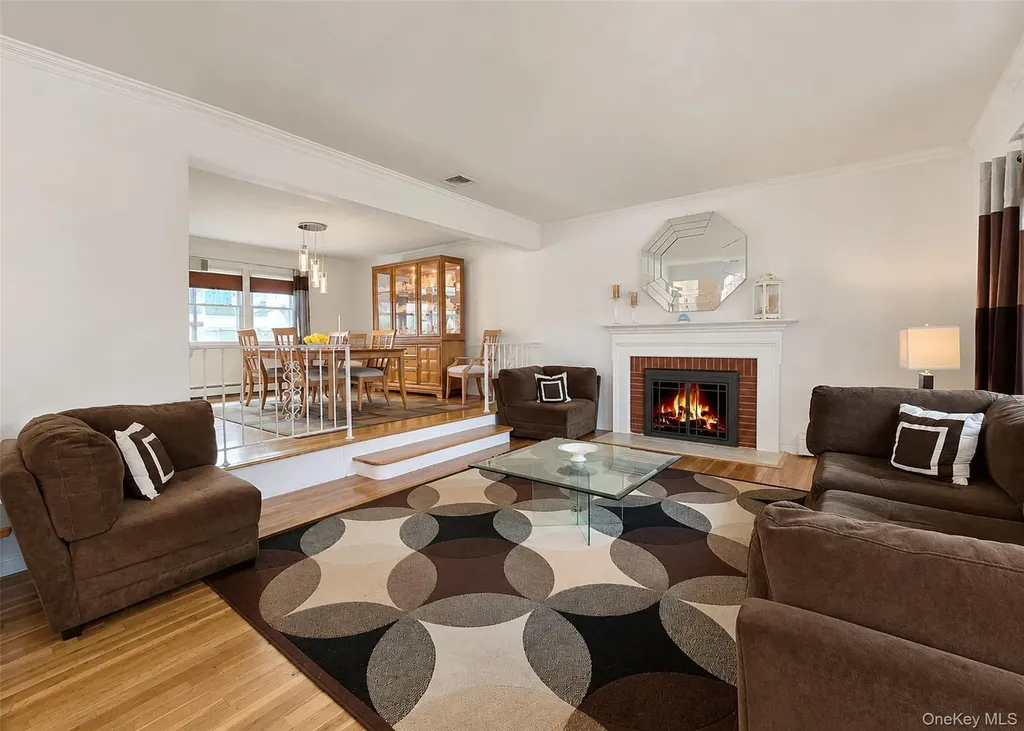 866 Abbott Street East Meadow NY 11554