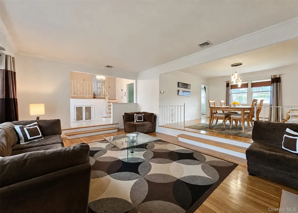 866 Abbott Street East Meadow NY 11554