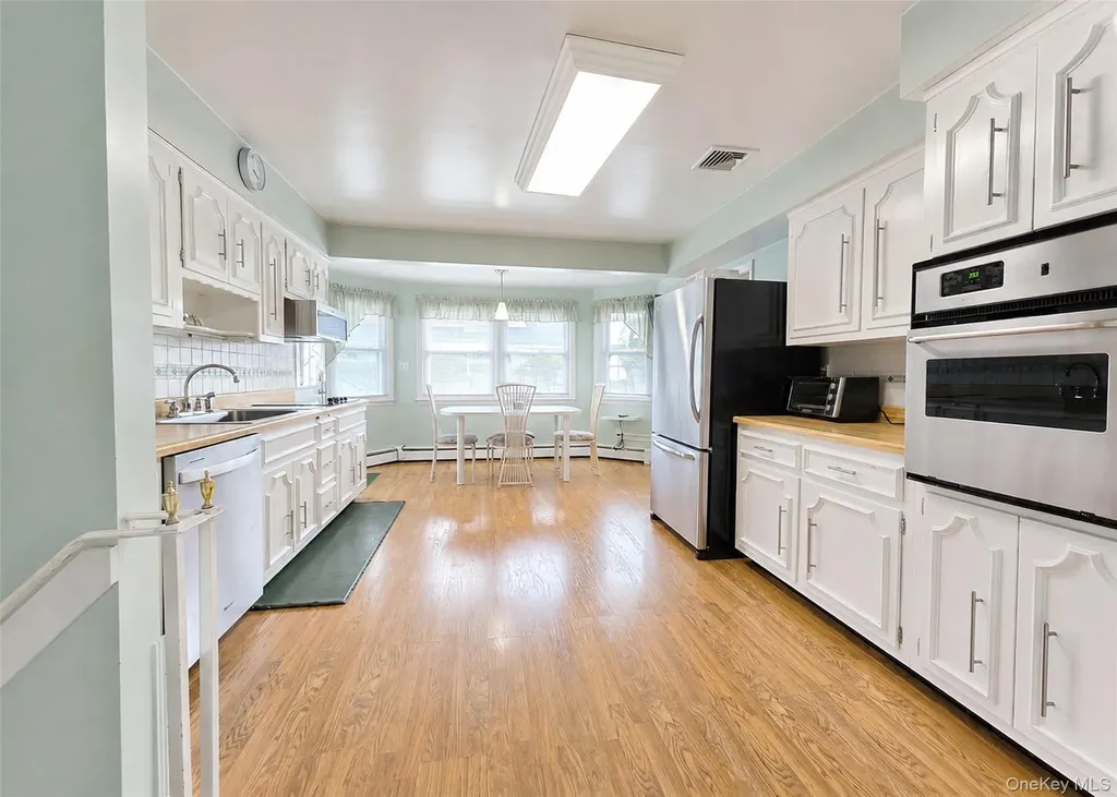 866 Abbott Street East Meadow NY 11554