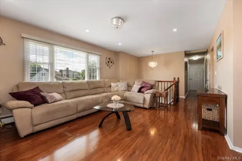 12 Northern Parkway E Plainview NY 11803