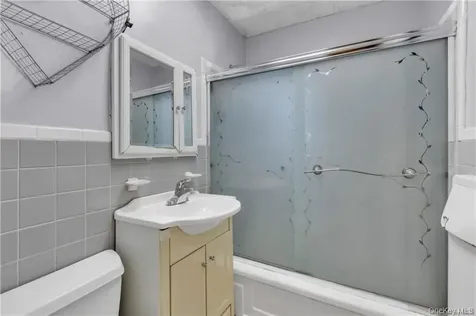 51 White Oak Street New Rochelle NY 10801