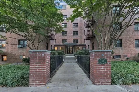 51 White Oak Street New Rochelle NY 10801