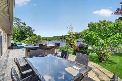 2 Grove Avenue Greenwood Lake NY 10925