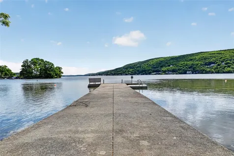 2 Grove Avenue Greenwood Lake NY 10925