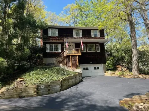 37 Meade Drive Centerport NY 11721
