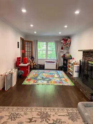 37 Meade Drive Centerport NY 11721