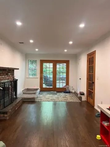 37 Meade Drive Centerport NY 11721