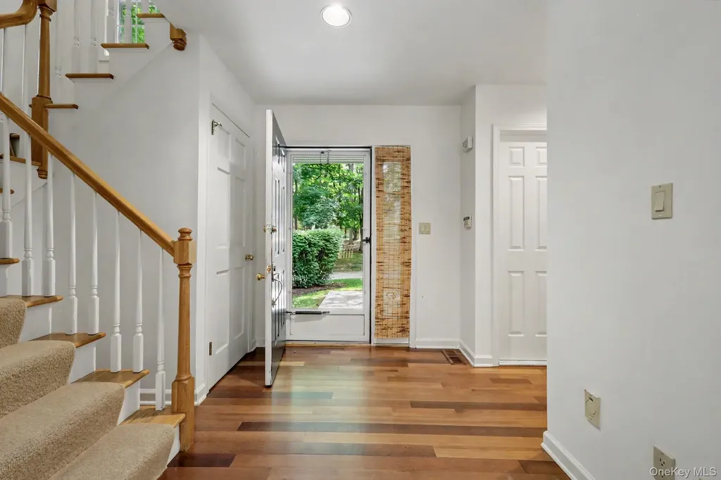 4 Annes Wood Lane Mount Kisco NY 10549
