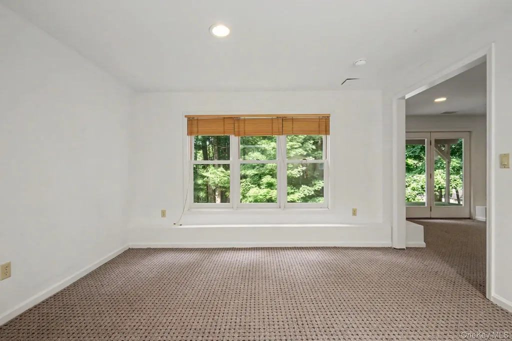 4 Annes Wood Lane Mount Kisco NY 10549
