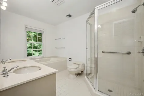 4 Annes Wood Lane Mount Kisco NY 10549