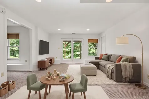4 Annes Wood Lane Mount Kisco NY 10549