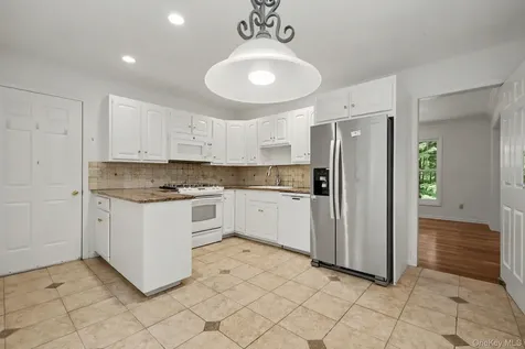 4 Annes Wood Lane Mount Kisco NY 10549