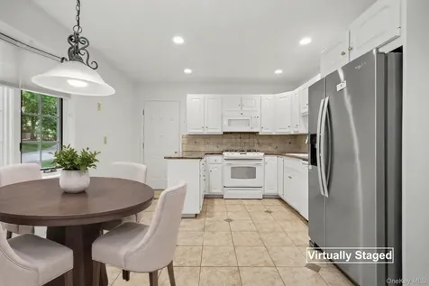 4 Annes Wood Lane Mount Kisco NY 10549