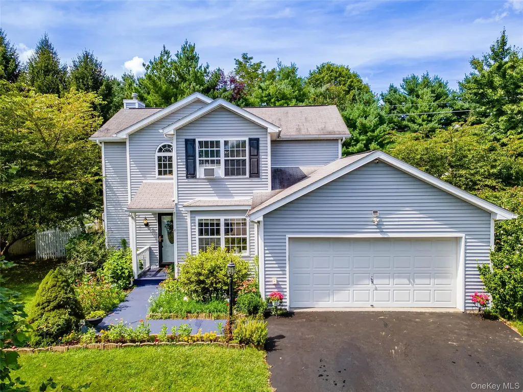 7 Pearlbush Lane Poughkeepsie NY 12603