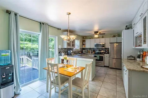 7 Pearlbush Lane Poughkeepsie NY 12603