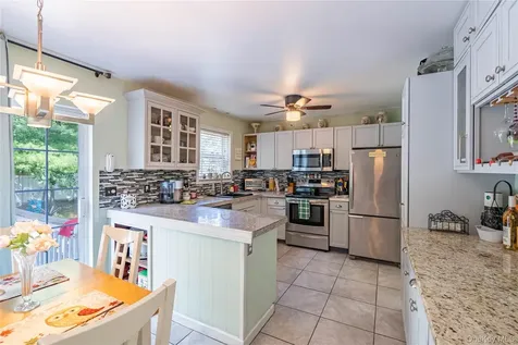 7 Pearlbush Lane Poughkeepsie NY 12603