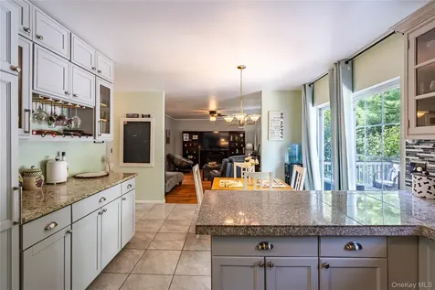 7 Pearlbush Lane Poughkeepsie NY 12603