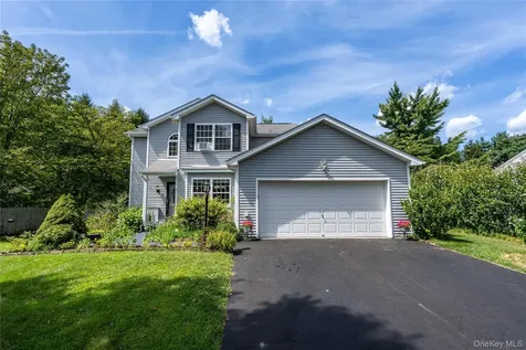 7 Pearlbush Lane Poughkeepsie NY 12603