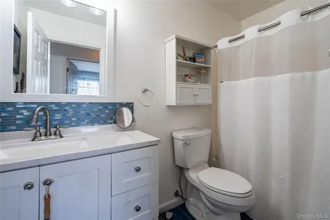 7 Pearlbush Lane Poughkeepsie NY 12603