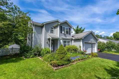 7 Pearlbush Lane Poughkeepsie NY 12603