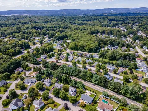 7 Pearlbush Lane Poughkeepsie NY 12603