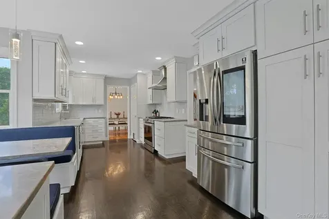 60 Pilgrim Court Pearl River NY 10965